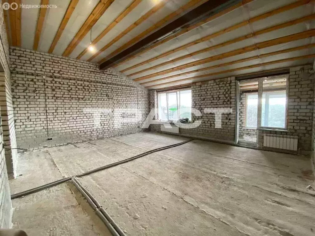 3-комнатная квартира: Ямное, улица Атамана Платова, 2/4 (124 м) - Фото 0