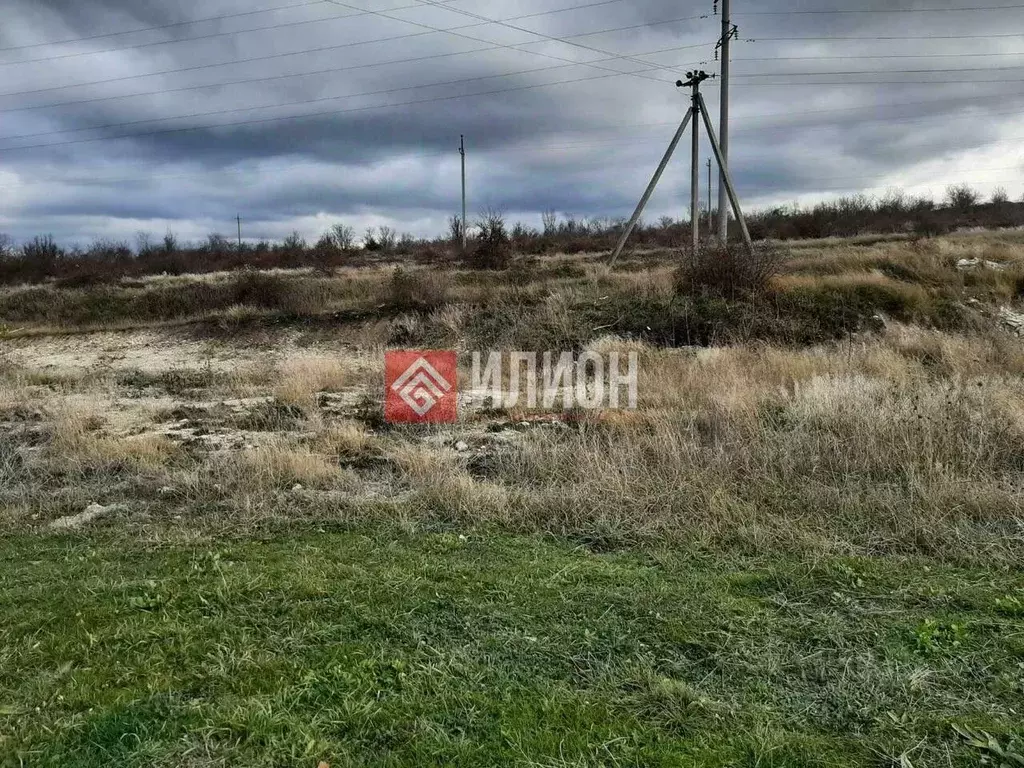 Участок в Крым, Бахчисарайский район, Голубинское с/пос, с. Аромат ул. ... - Фото 2