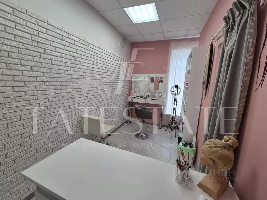 Помещение свободного назначения в Татарстан, Казань ул. Азата ... - Фото 2