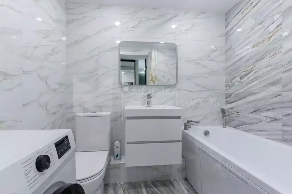 1-к кв. Тюменская область, Тюмень ул. Павла Никольского, 14 (56.9 м) - Фото 1