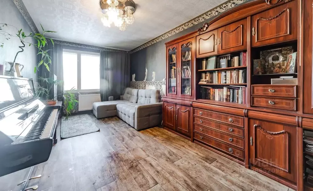 3-к кв. Санкт-Петербург, Санкт-Петербург, Сестрорецк Приморское ш., ... - Фото 1