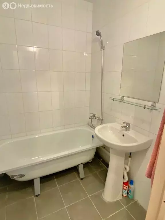 2-комнатная квартира: Новинки, 2-я Дорожная улица, 13 (47 м) - Фото 0