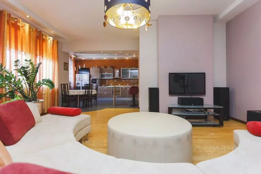 3-к кв. Башкортостан, Уфа ул. Октябрьской Революции, 40 (113.6 м) - Фото 2