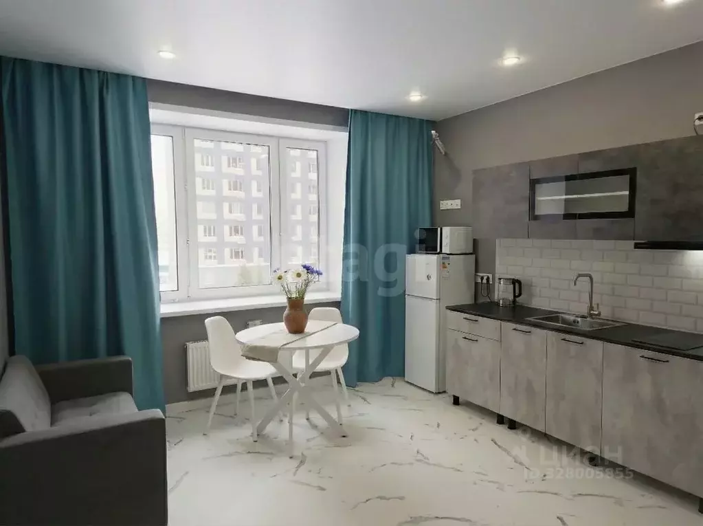 1-к кв. Тюменская область, Тюмень ул. Республики, 204к12 (41.4 м) - Фото 2