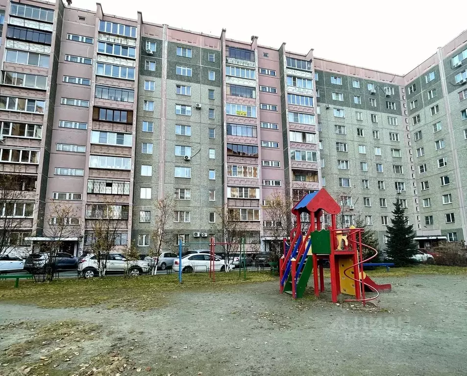 2-к кв. Челябинская область, Челябинск ул. Братьев Кашириных, 99б ... - Фото 1