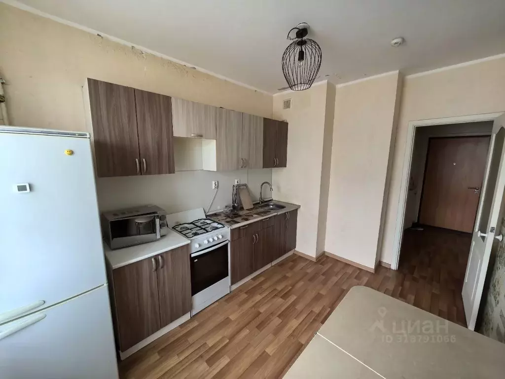 1-к кв. Татарстан, Альметьевск Алсу мкр, ул. Рината Галеева, 27 (40.0 ... - Фото 0