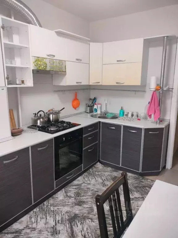 2-к кв. Удмуртия, Ижевск Удмуртская ул., 275 (50.0 м) - Фото 1