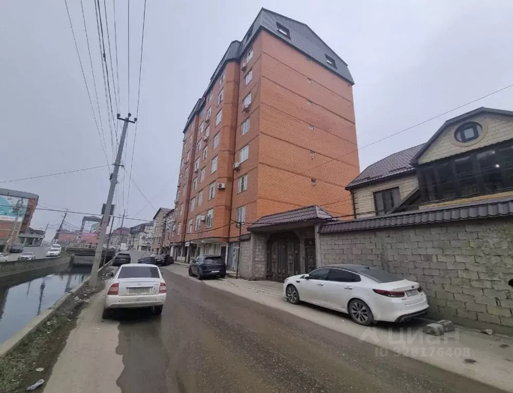 2-к кв. Дагестан, Махачкала ул. Ахульго, 77 (85.0 м) - Фото 1