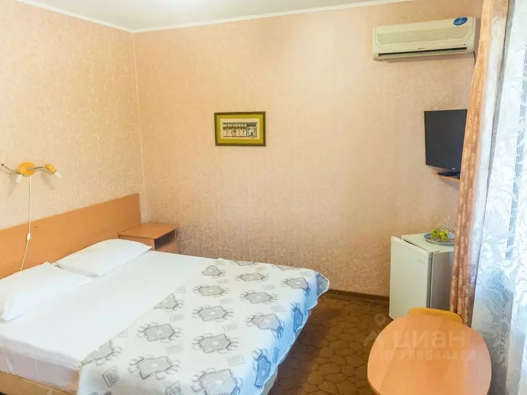 Комната Краснодарский край, Геленджик Садовая ул., 33 - Фото 1