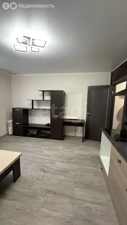 Квартира-студия: Калуга, Хрустальная улица, 44к3 (24 м) - Фото 1