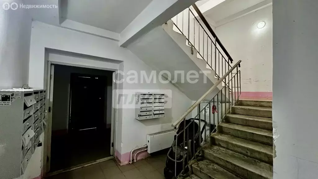 1-комнатная квартира: Курган, жилой район Заозёрный, микрорайон 6А, 16 ... - Фото 0