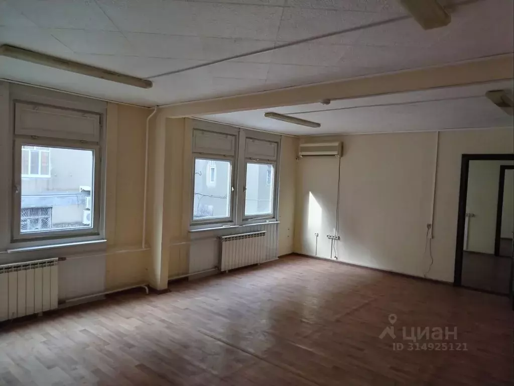 Офис в Саратовская область, Саратов Московская ул., 70 (200 м) - Фото 2