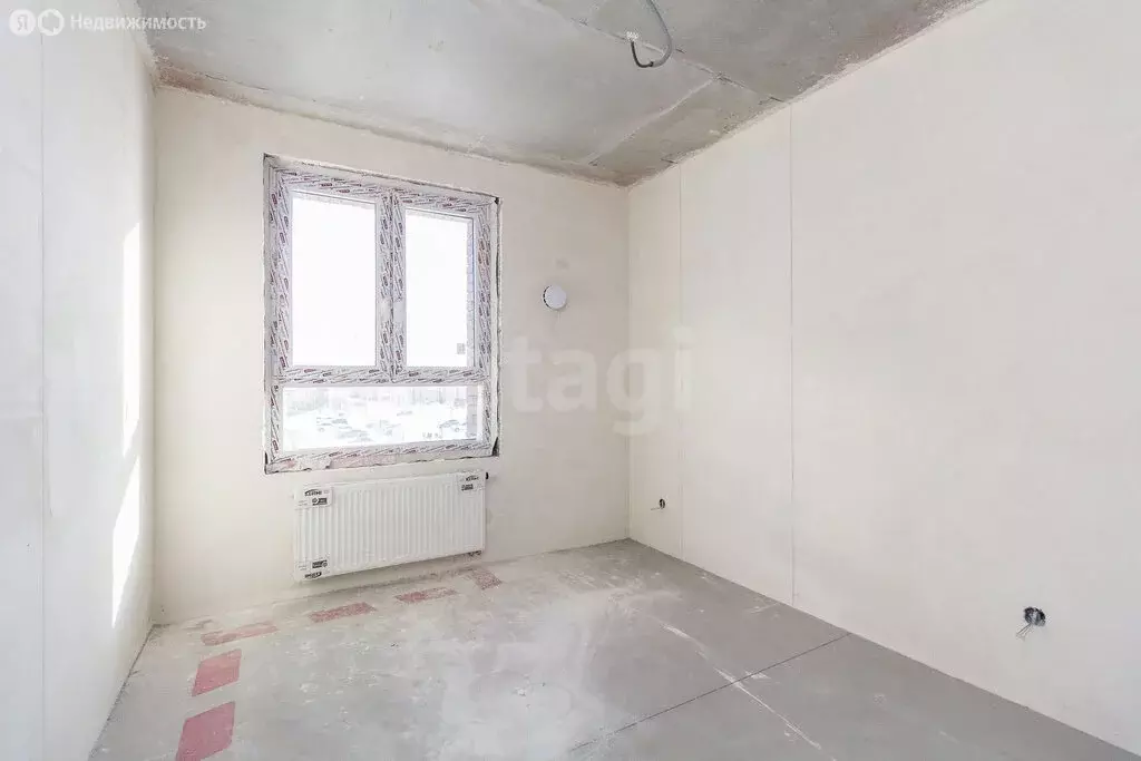 1-комнатная квартира: Тюмень, улица Александра Звягина, 12 (35.7 м) - Фото 2