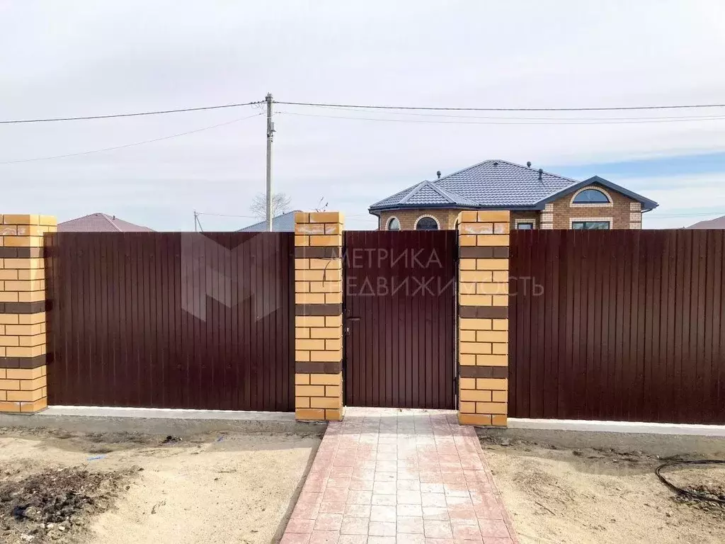 Коттедж в Тюменская область, Тюмень ул. Родных Людей (122 м) - Фото 1