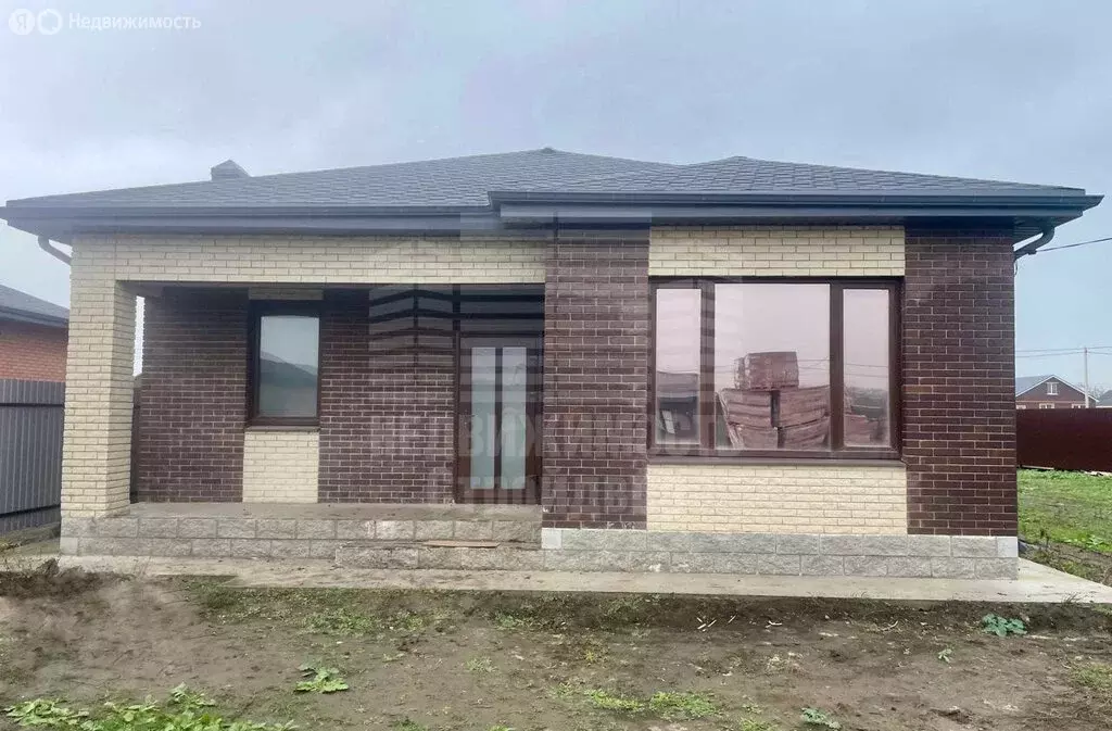 Дом в Неклиновский район, село Новобессергеневка (70 м) - Фото 1