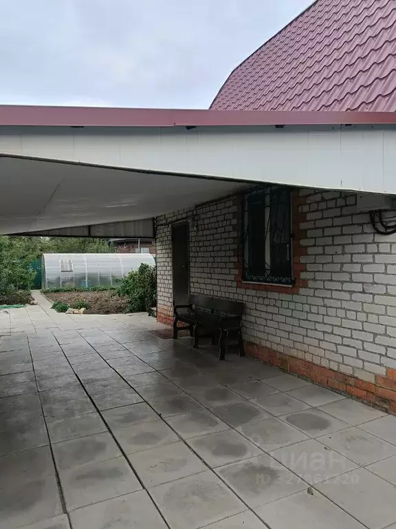 Дом в Саратовская область, Энгельсский район, Красноярское ... - Фото 1