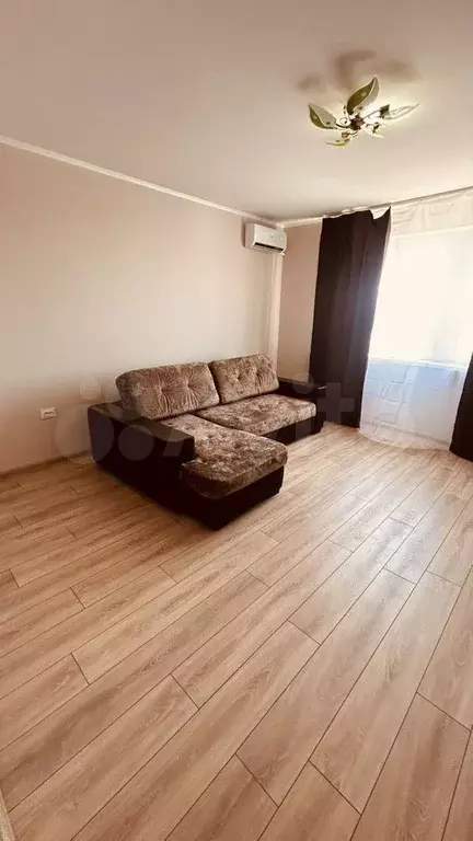 1-к. квартира, 50 м, 15/18 эт. - Фото 1
