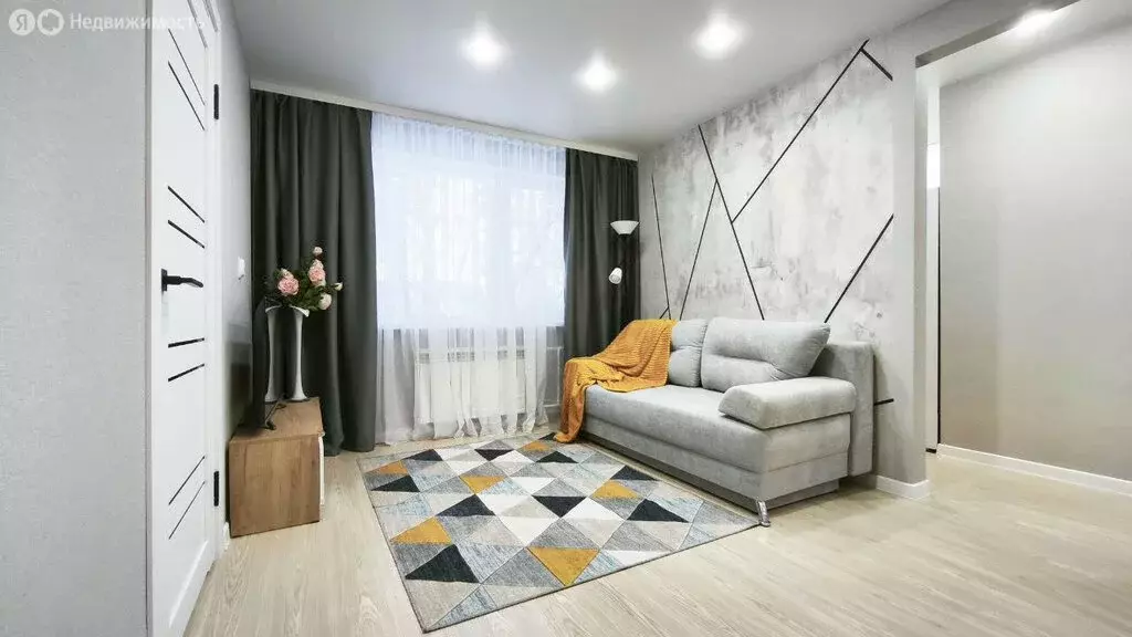 2-комнатная квартира: Киров, улица Защитников Отечества, 150 (44 м) - Фото 1