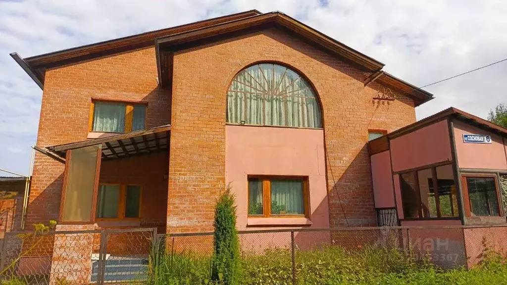 Дом в Свердловская область, Асбест Заречный мкр, ул. Сосновая, 6 (274 ... - Фото 1