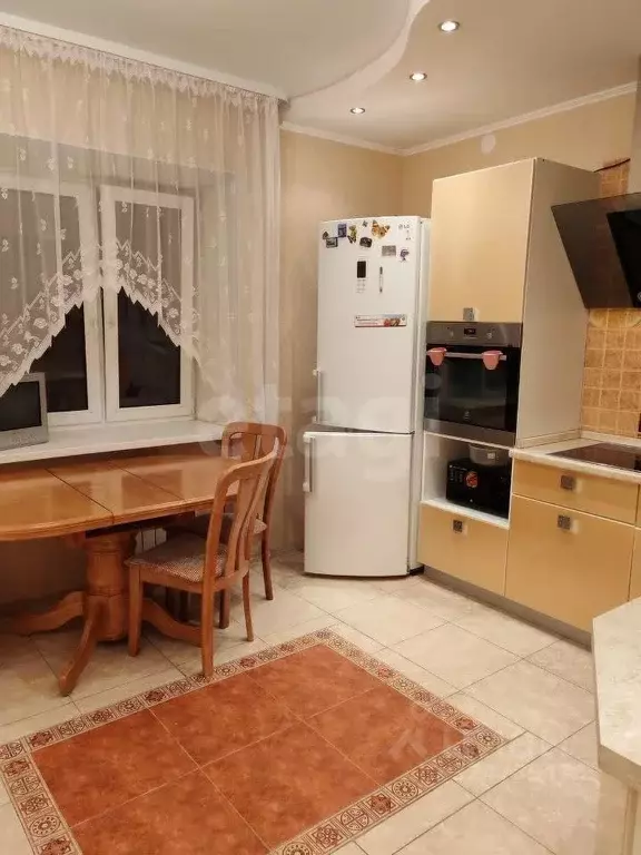 2-к кв. Тюменская область, Тюмень ул. Евгения Богдановича, 8 (85.1 м) - Фото 2