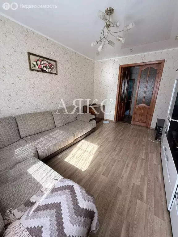 3-комнатная квартира: Ишимбай, улица Мира, 13 (61.1 м) - Фото 2