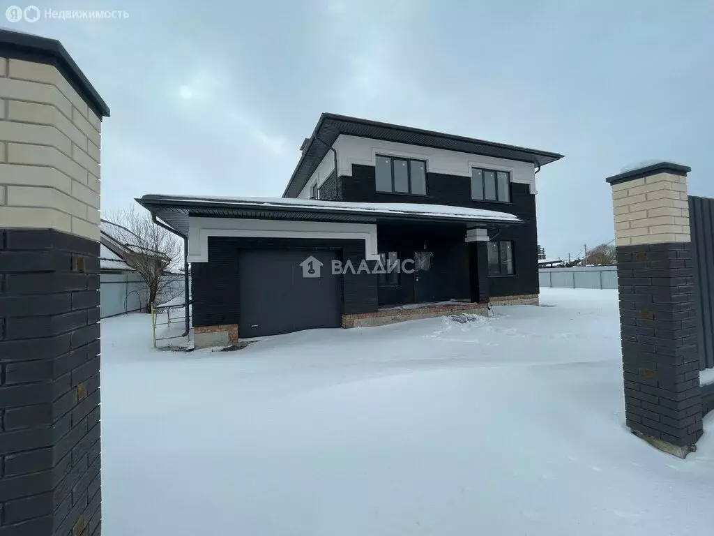 Дом в село Новая Усмань, Краснознамённая улица, 65/1 (255.9 м) - Фото 1