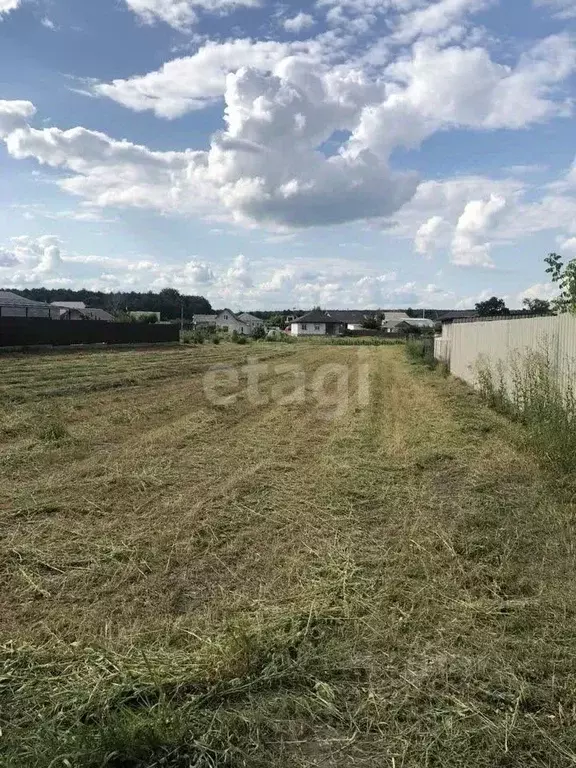 Участок в Белгородская область, Старооскольский городской округ, с. ... - Фото 0