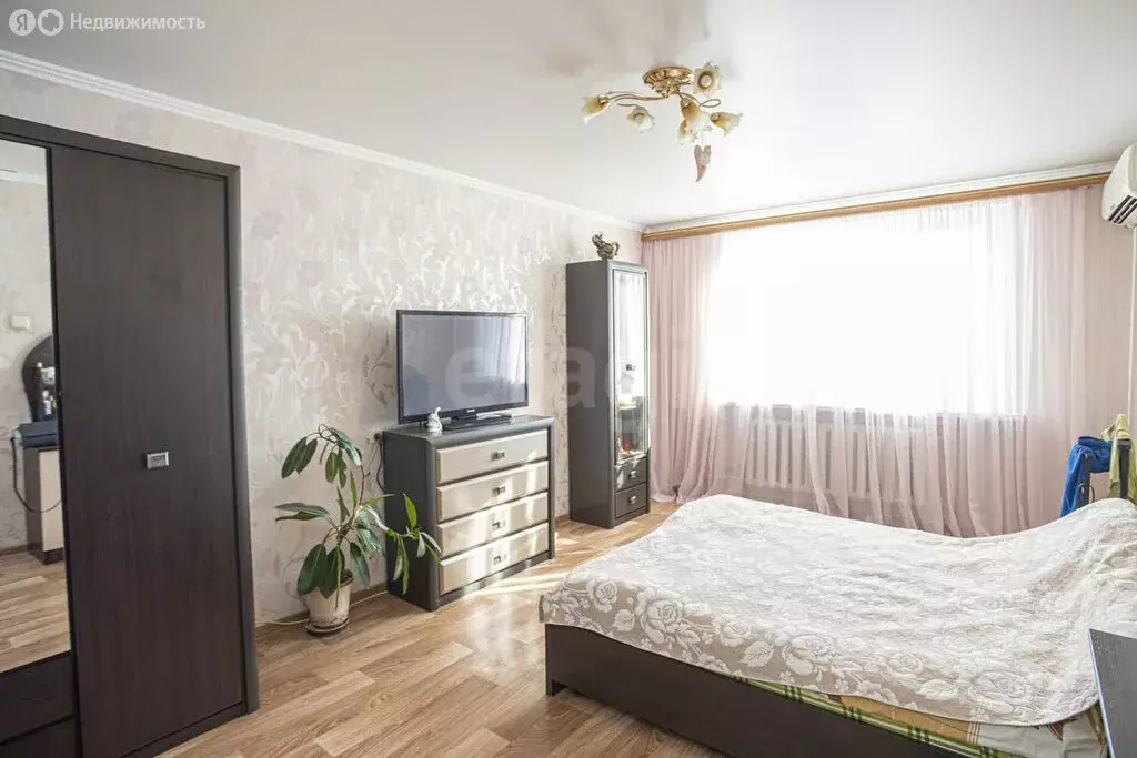 4-комнатная квартира: Севастополь, улица Адмирала Юмашева, 19В (87.2 ... - Фото 1