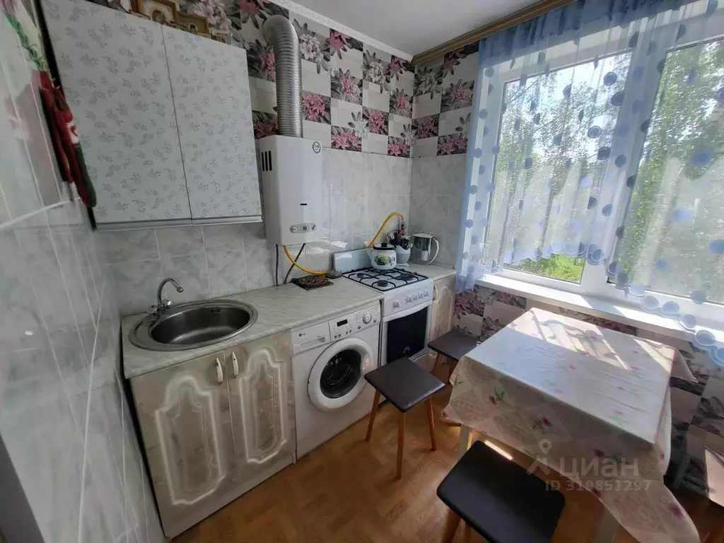 2-к кв. Мордовия, Саранск просп. 50 лет Октября, 52 (48.0 м) - Фото 1