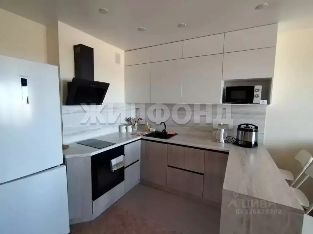 3-к кв. Томская область, Томск Речной пер., 4 (64.0 м) - Фото 1