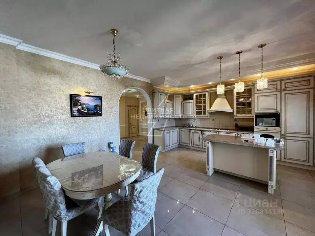 4-к кв. Татарстан, Казань ул. Толстого, 14А (220.0 м) - Фото 1