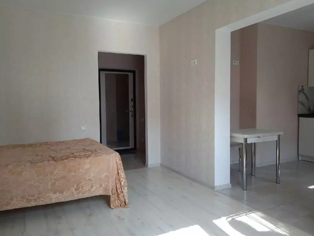 Продается 3-комнатная квартира - Фото 1