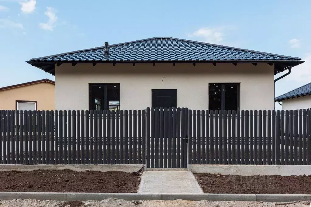 Дом в Калининградская область, Гурьевский муниципальный округ, пос. ... - Фото 1