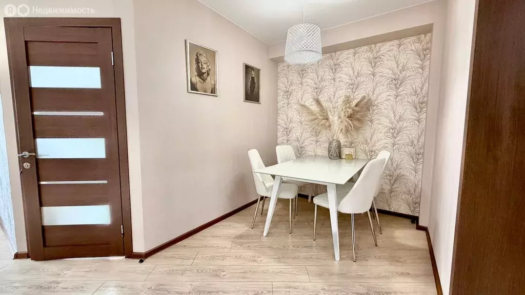 3-комнатная квартира: Иркутск, улица Пискунова, 142/4 (88 м) - Фото 1