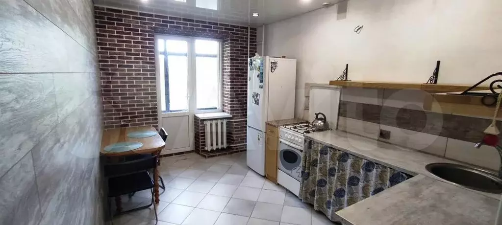 3-к. квартира, 65 м, 2/9 эт. - Фото 1