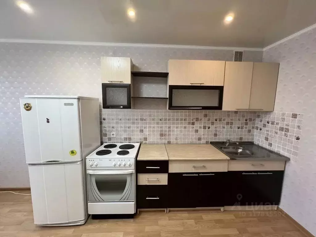 1-к кв. Тюменская область, Тюмень Магаданская ул., 5 (45.0 м) - Фото 0