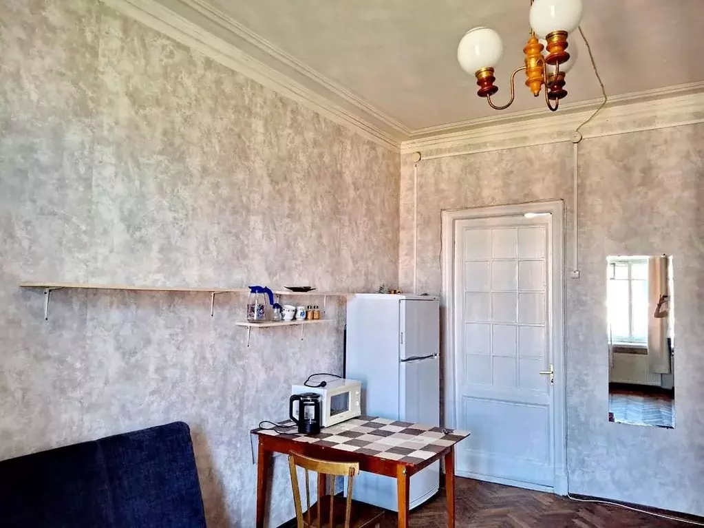 Комната Санкт-Петербург 15-я Васильевского острова линия, 16 (20.0 м) - Фото 1