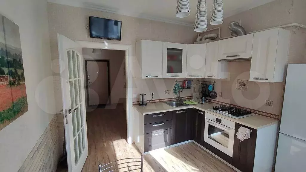 1-к. квартира, 40 м, 7/8 эт. - Фото 0