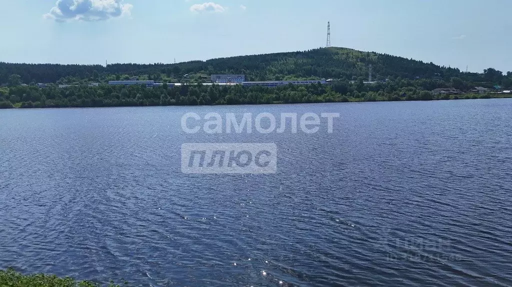 Дом в Челябинская область, Верхний Уфалей ул. Мичурина (41 м) - Фото 0