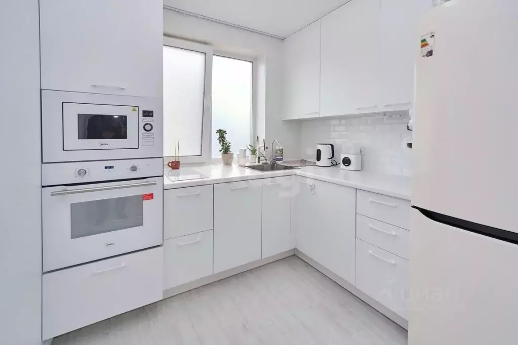 2-к кв. Кемеровская область, Кемерово просп. Ленина, 105А (46.0 м) - Фото 2