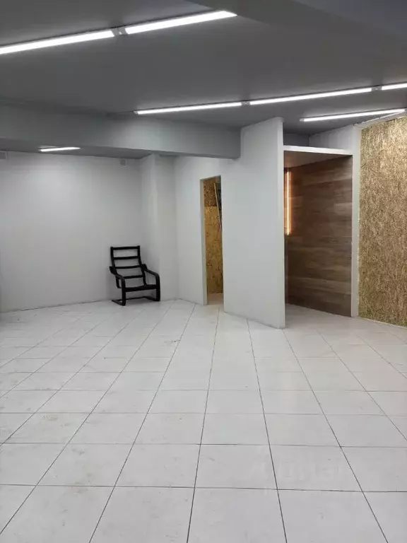 Торговая площадь в Омская область, Омск ул. 21-я Амурская, 12 (46 м) - Фото 2