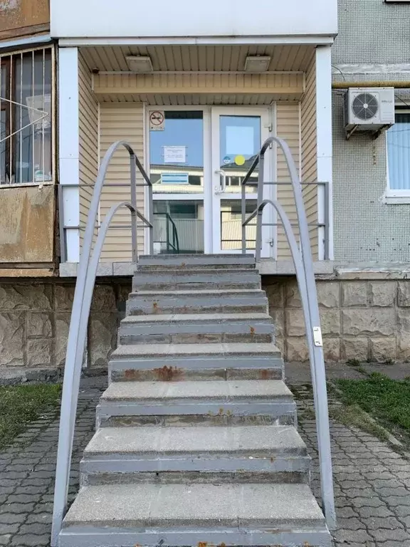 Помещение свободного назначения в Вологодская область, Череповец ул. ... - Фото 1