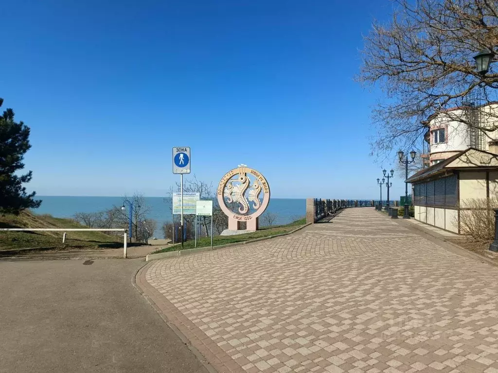 Участок в Краснодарский край, Ейск Абрикосовая ул. (7.5 сот.) - Фото 1