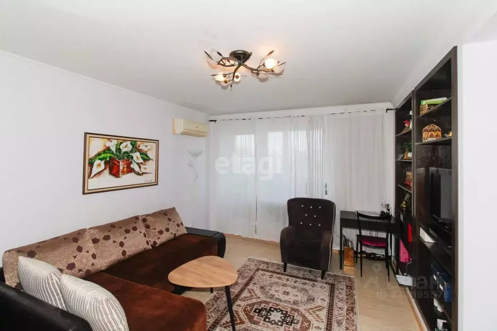 3-к кв. Тюменская область, Тюмень ул. Федюнинского, 7а (59.5 м) - Фото 1