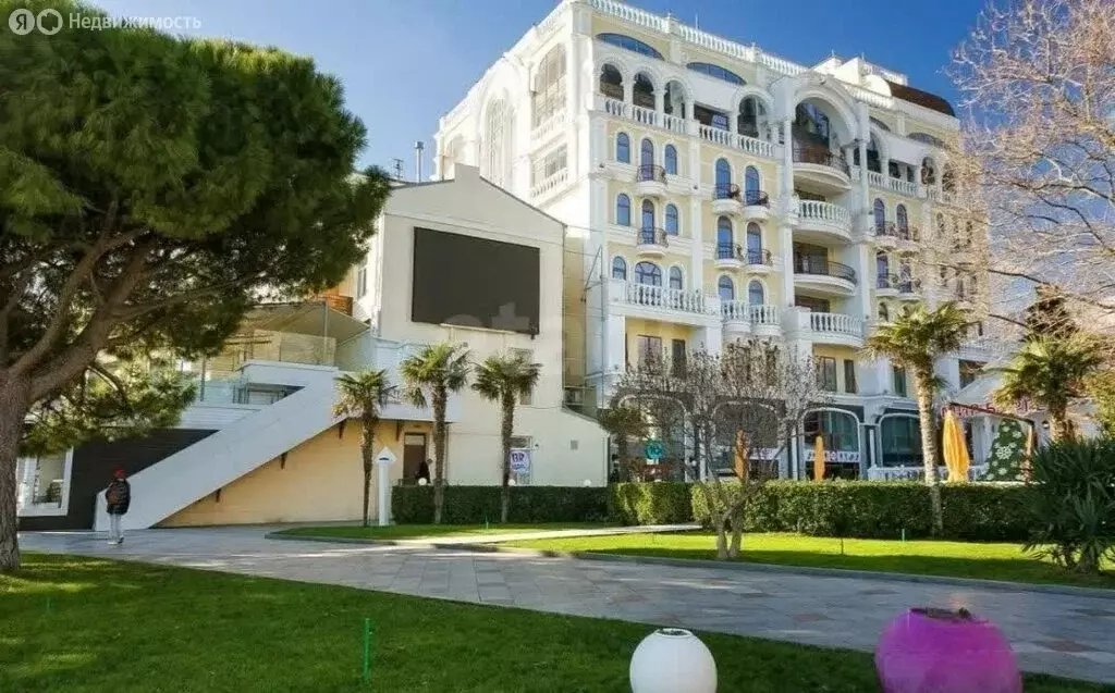 2-комнатная квартира: Ялта, Екатерининская улица, 3 (50 м) - Фото 1