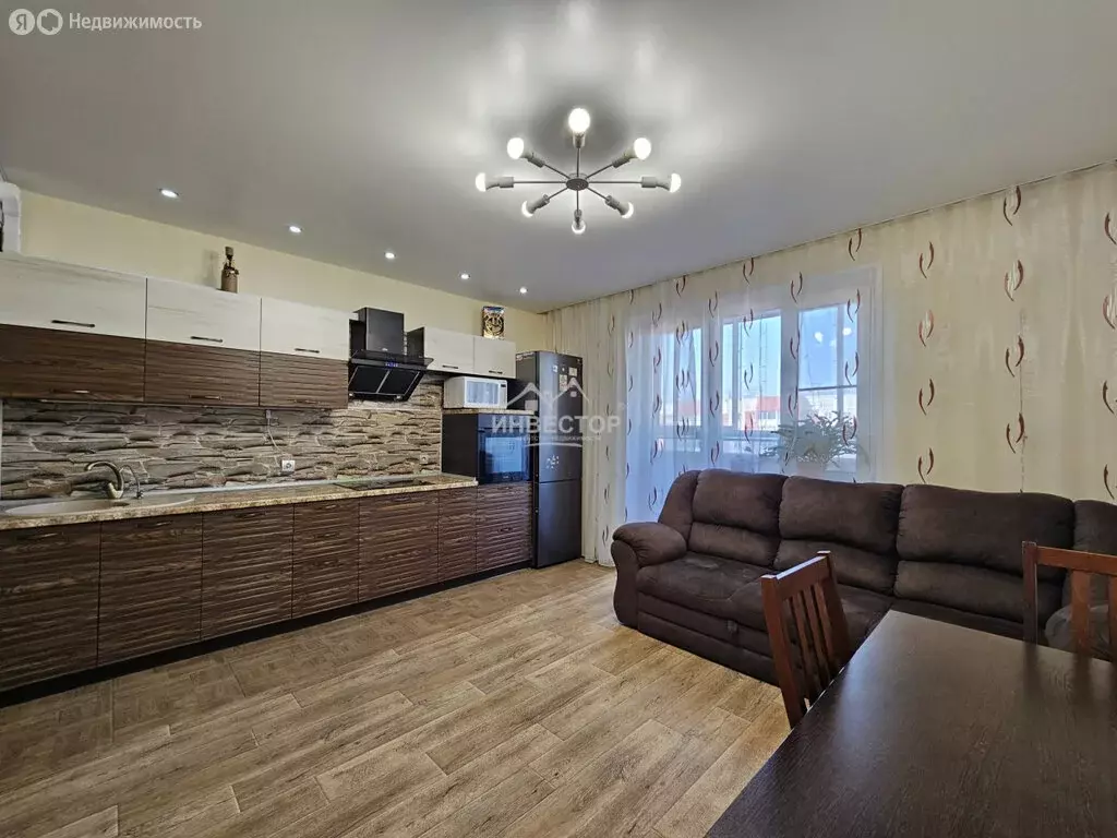 3-комнатная квартира: Челябинск, улица Зальцмана, 42 (53.6 м) - Фото 1