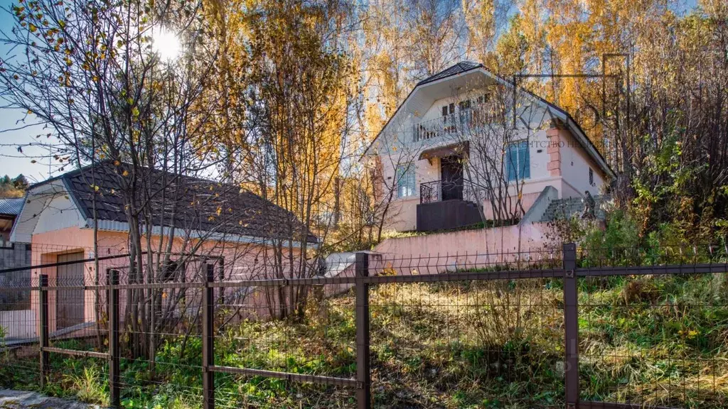 Дом в Башкортостан, Абзелиловский район, Аскаровский сельсовет, д. ... - Фото 0