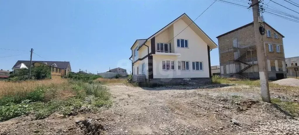 Дом в Крым, Феодосия муниципальный округ, с. Береговое ул. Грина (196 ... - Фото 1