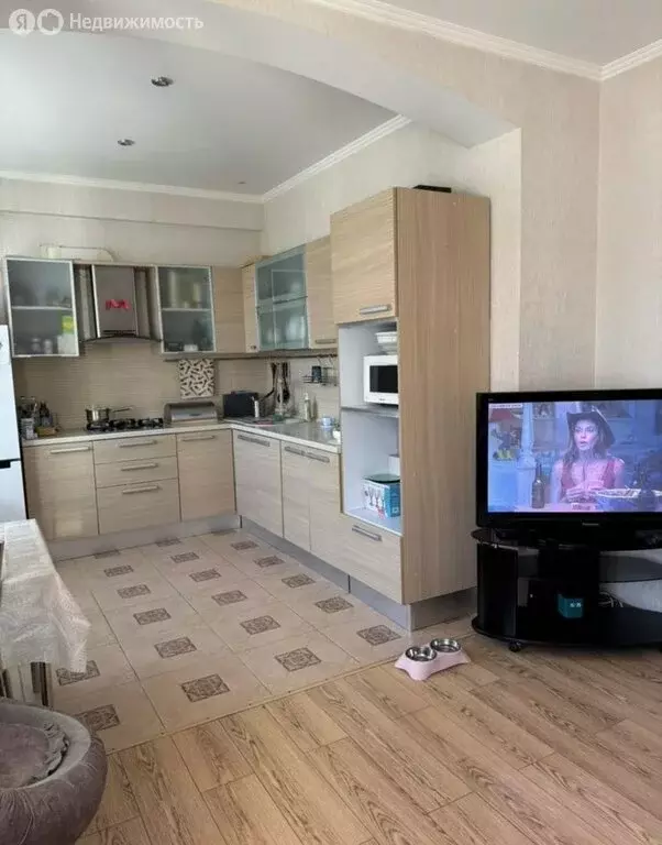 3-комнатная квартира: Омск, улица Красный Путь, 79 (82 м) - Фото 0