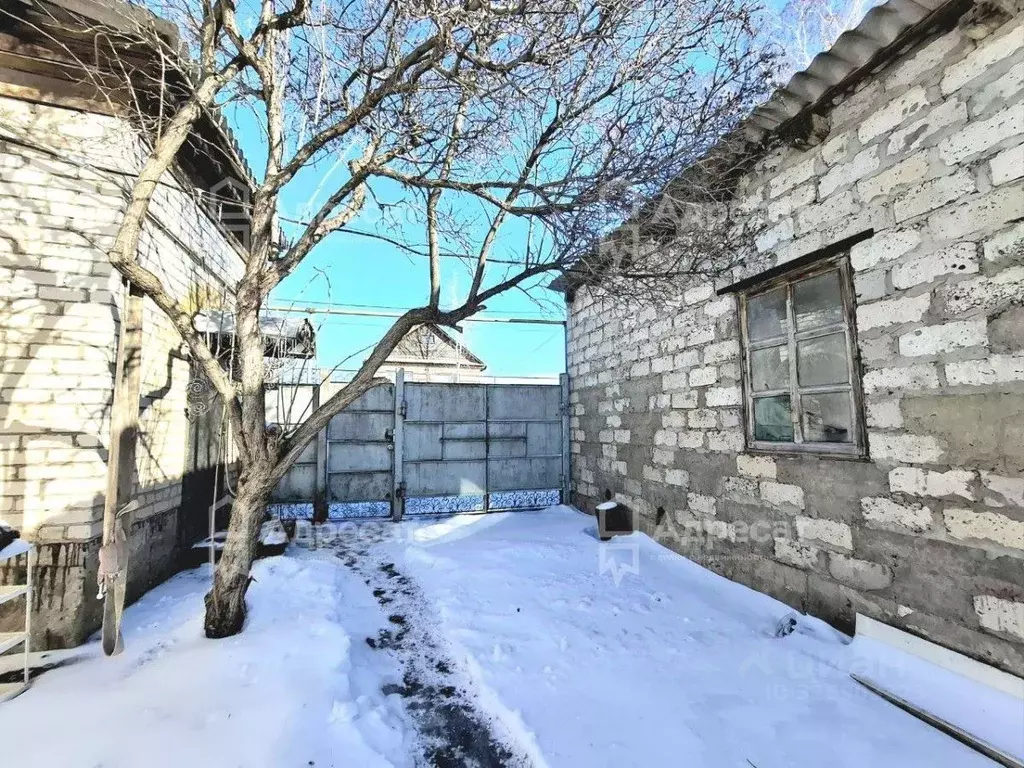 Дом в Волгоградская область, Ленинск Тракторострой пер. (59 м) - Фото 2